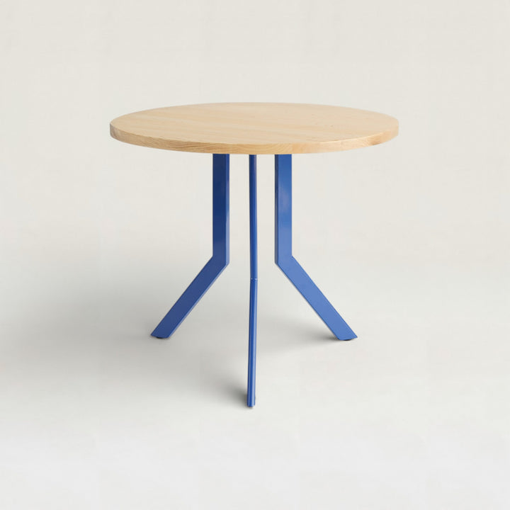 Standard Round Table -M-