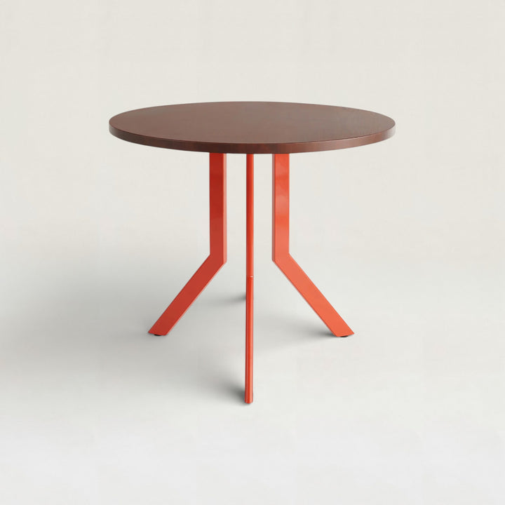 Standard Round Table -M-