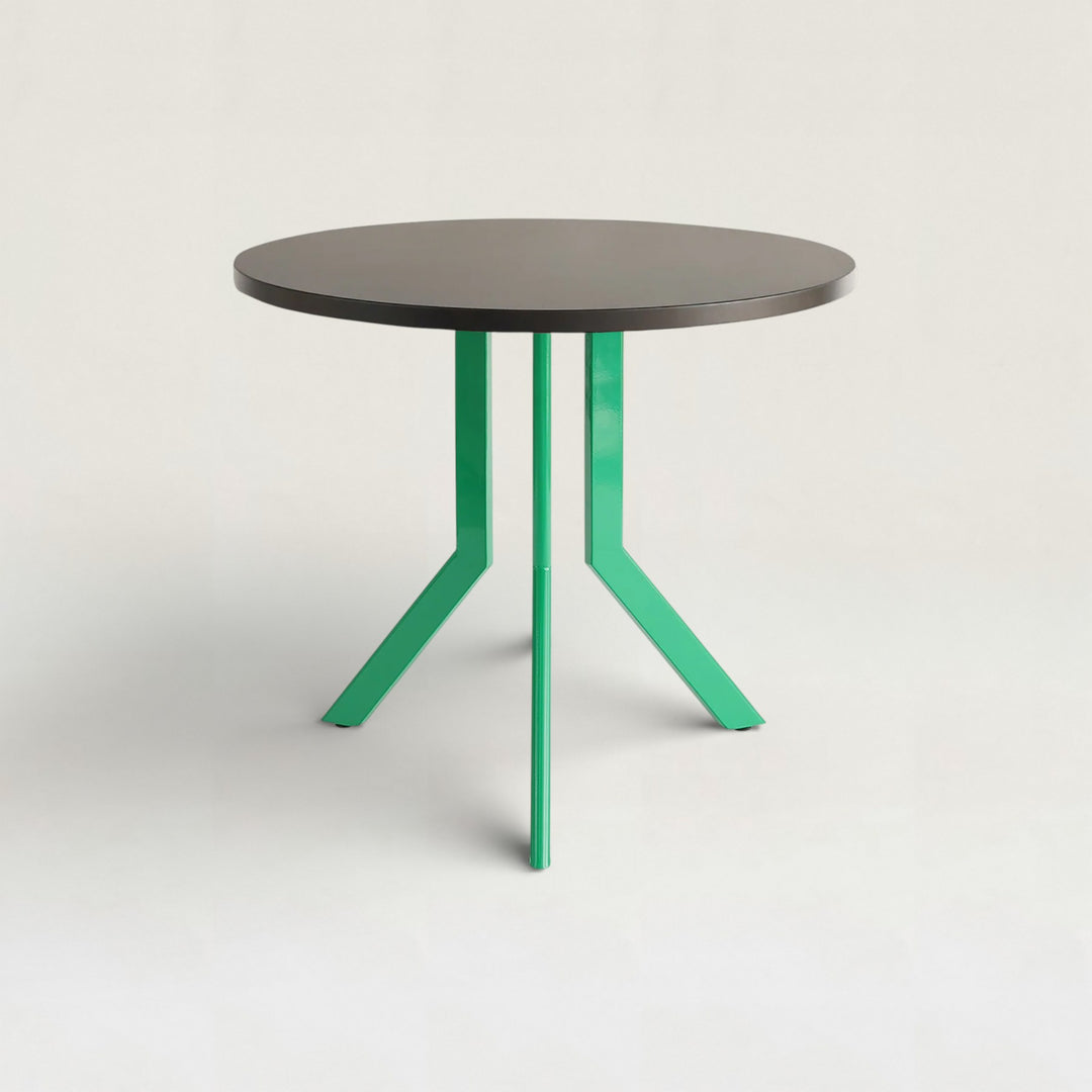 Standard Round Table -M-