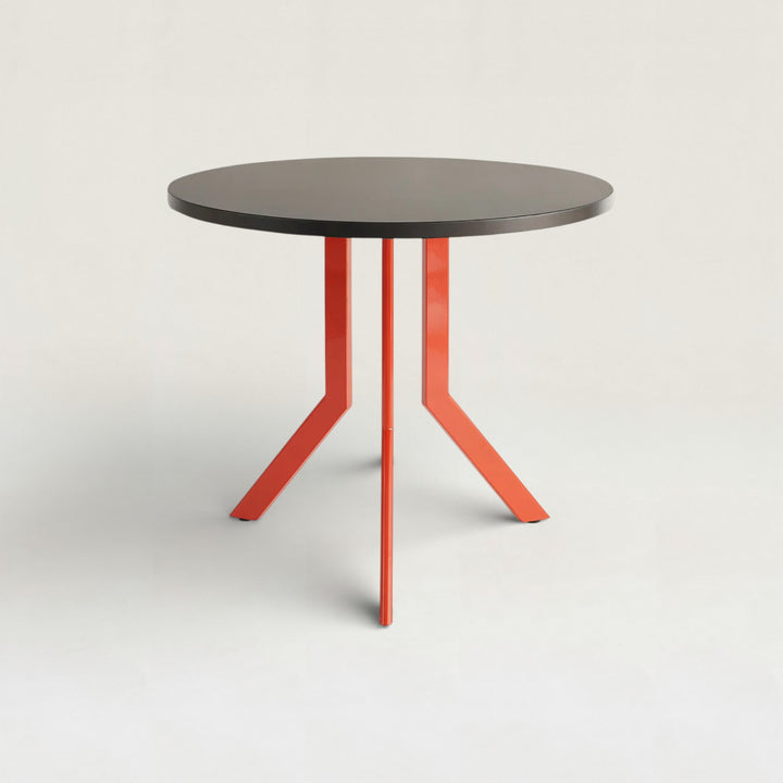 Standard Round Table -M-