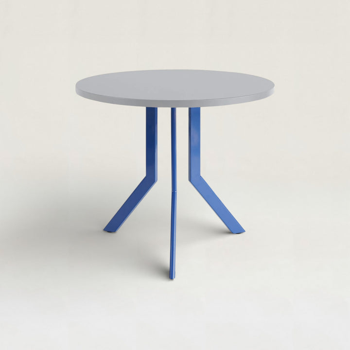 Standard Round Table -M-