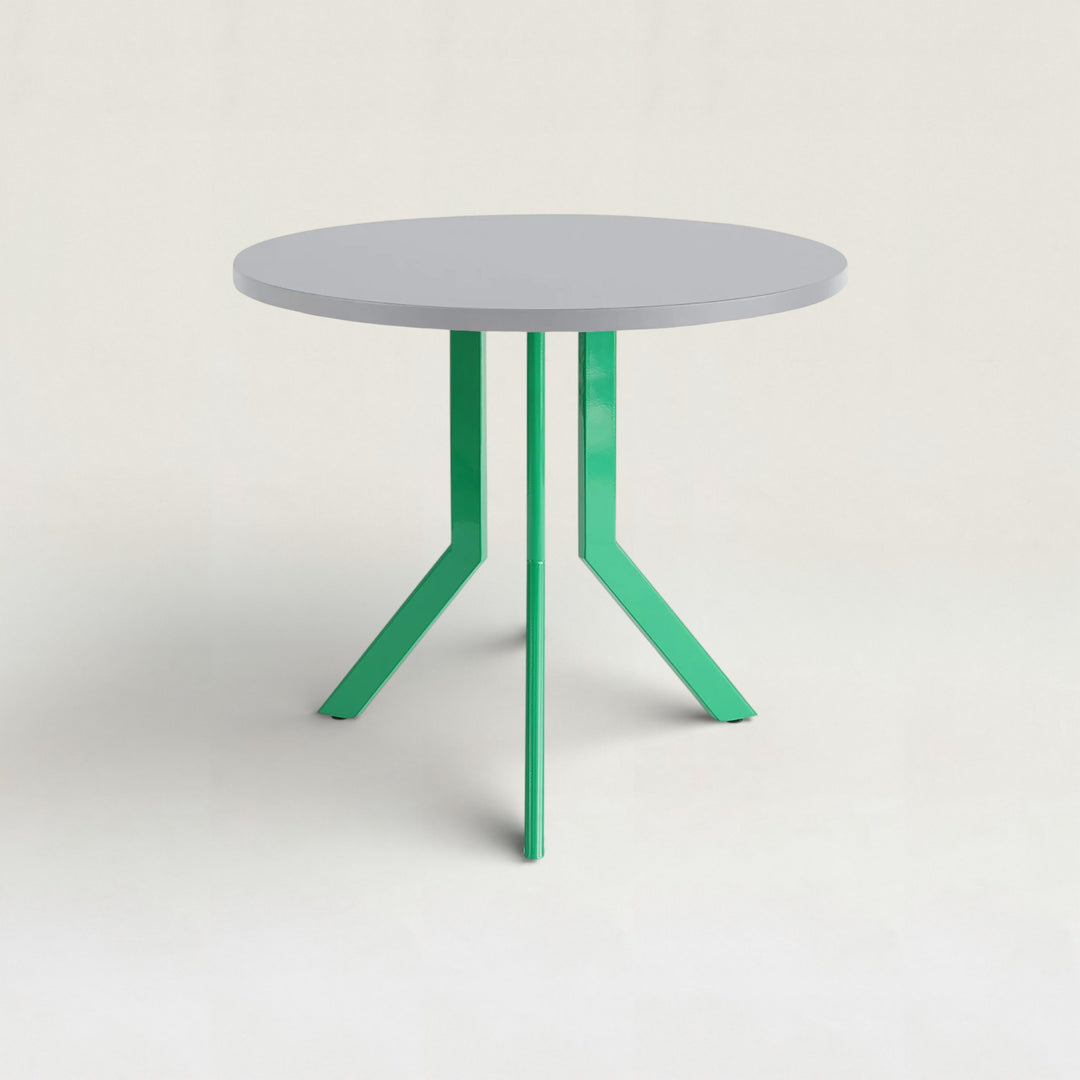 Standard Round Table -M-