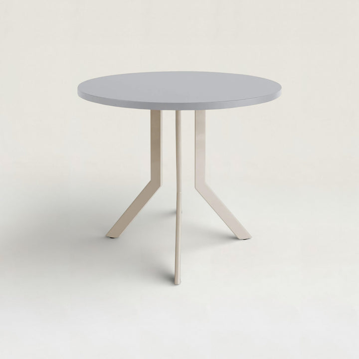 Standard Round Table -M-
