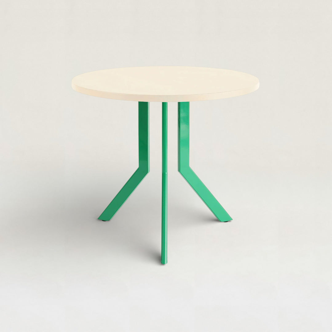 Standard Round Table -M-