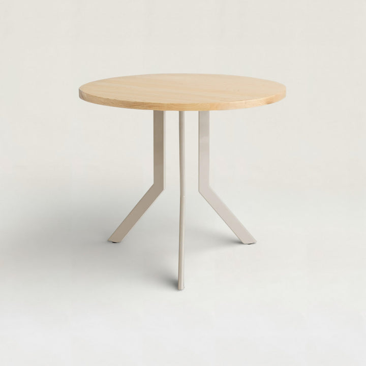 Standard Round Table -M-