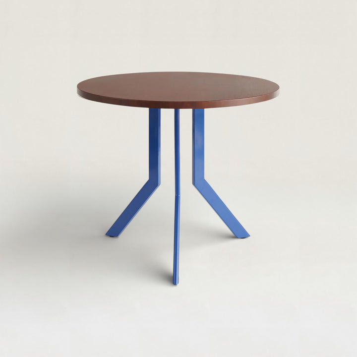 Standard Round Table -M-