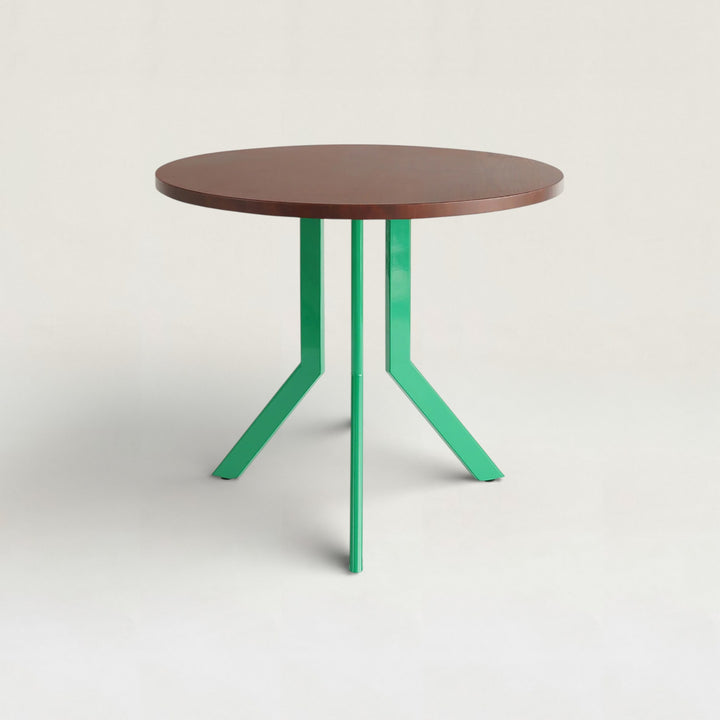 Standard Round Table -M-