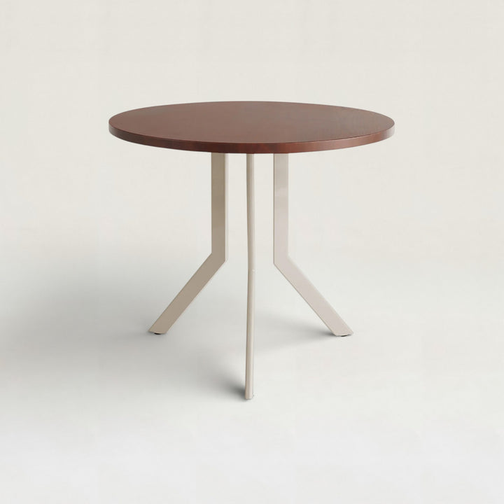 Standard Round Table -M-