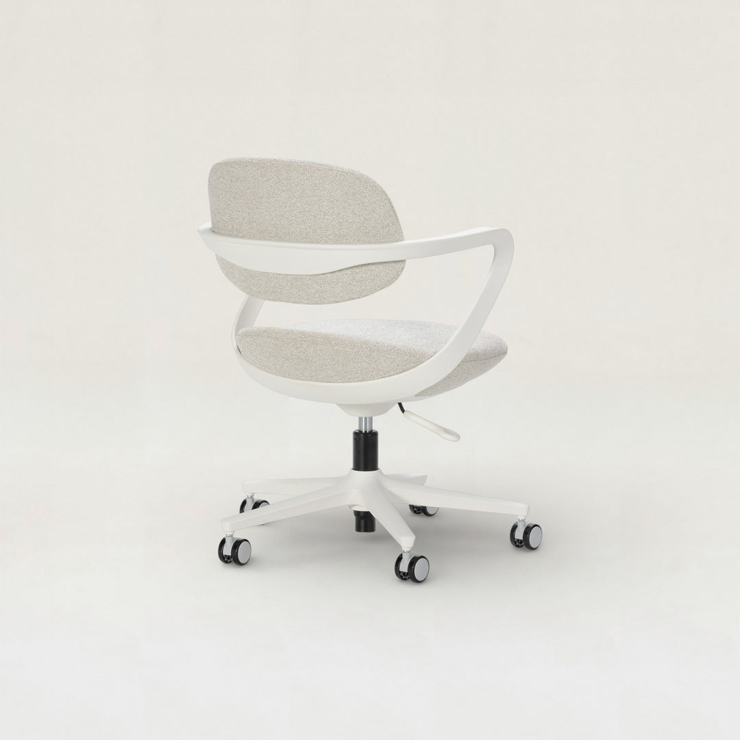 Arista Caster Chair