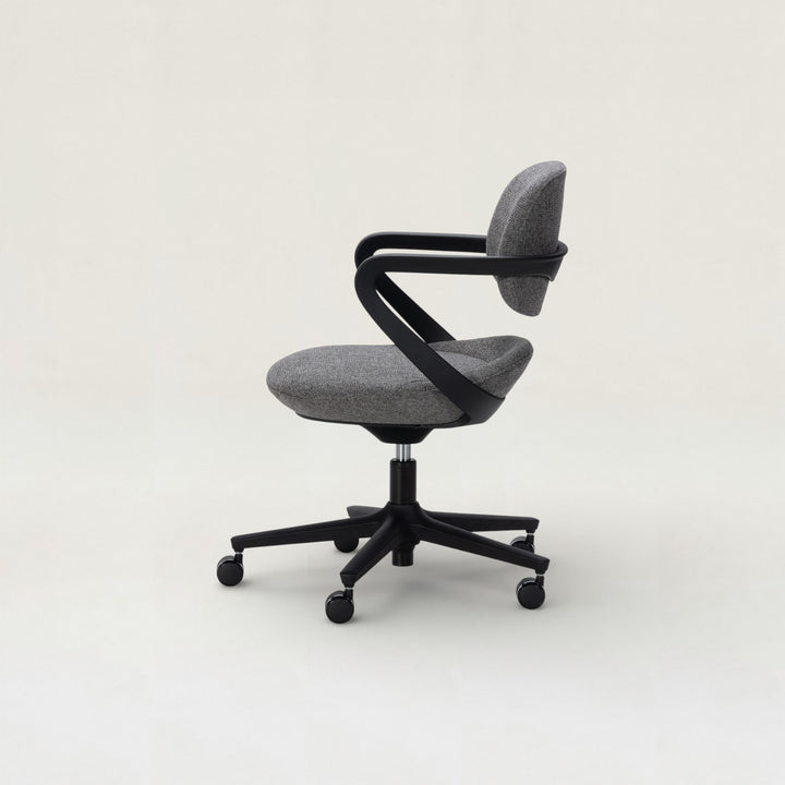 Arista Caster Chair