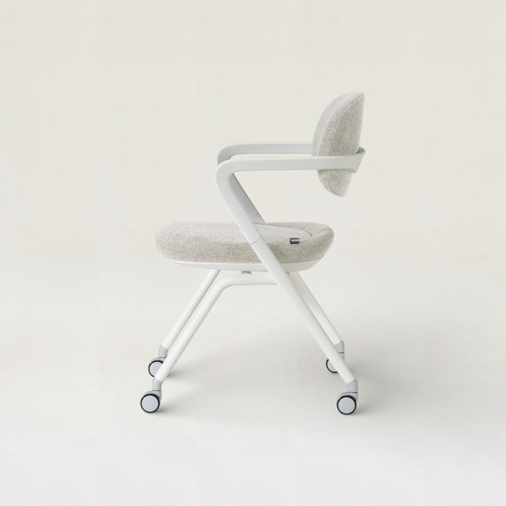 Arista Meeting Chair