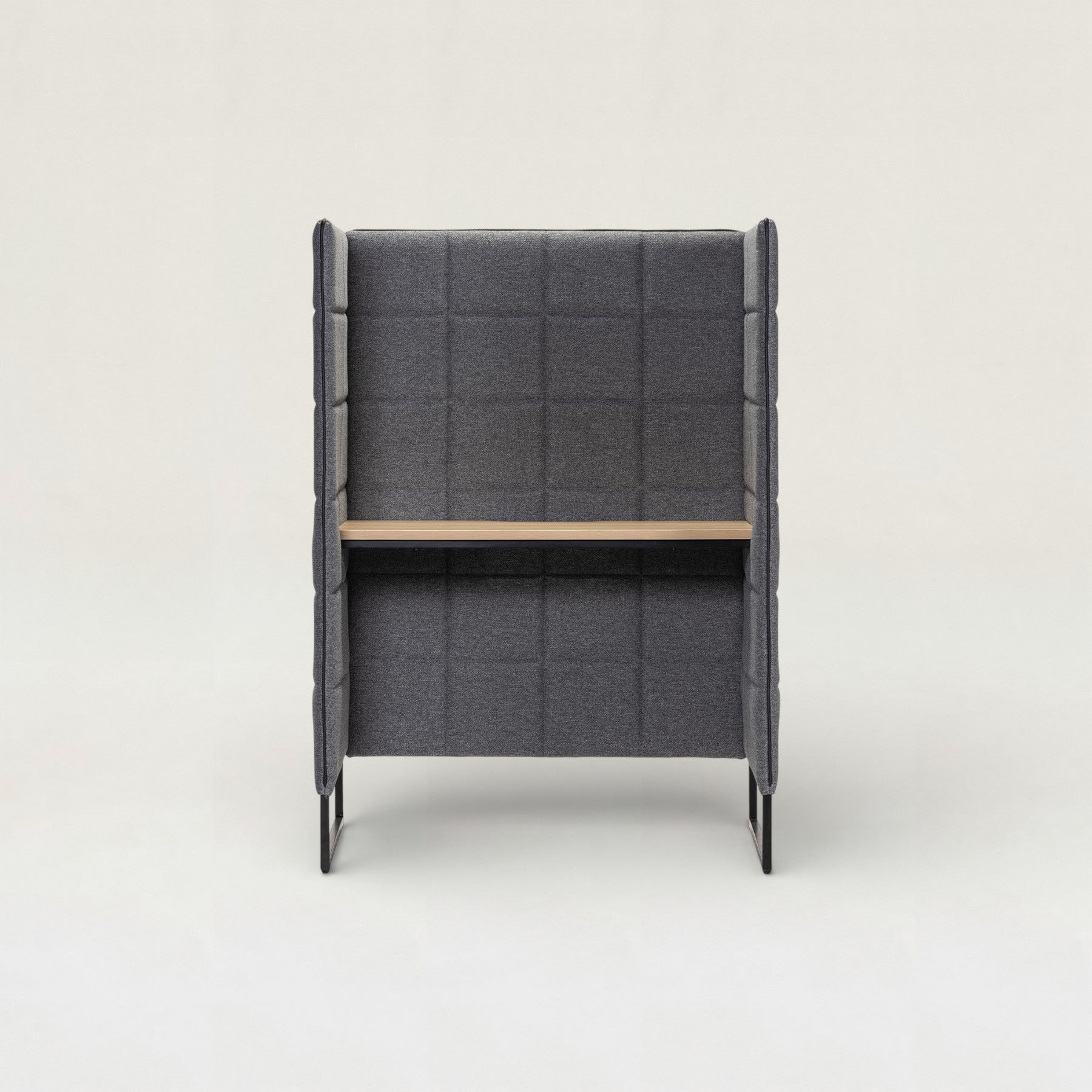 シーンに合わせる パーソナルデスク – RUGHAUS
