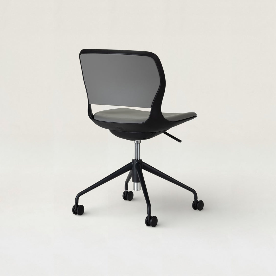 Now Ocus Chair