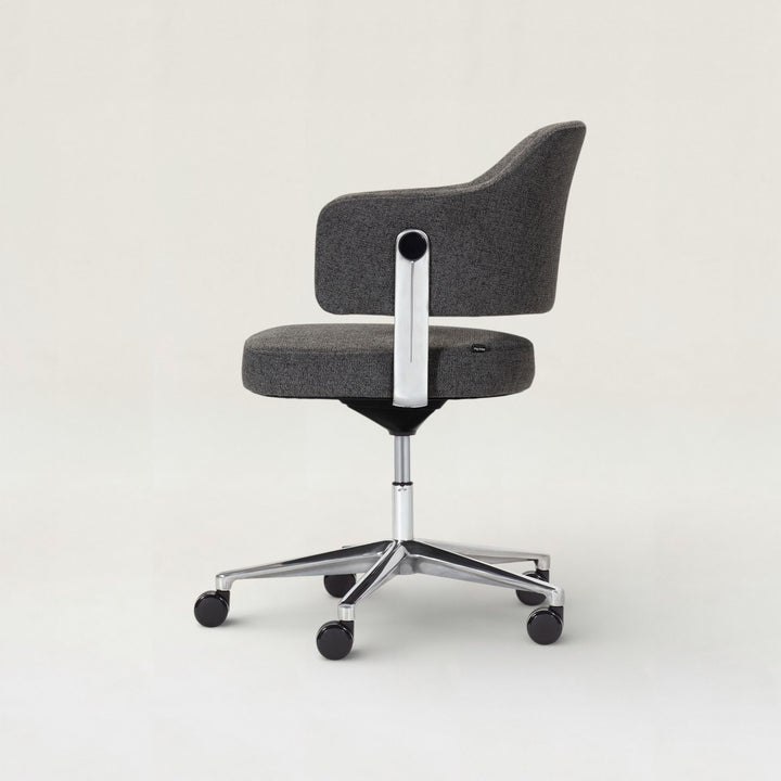 Nog Caster Chair