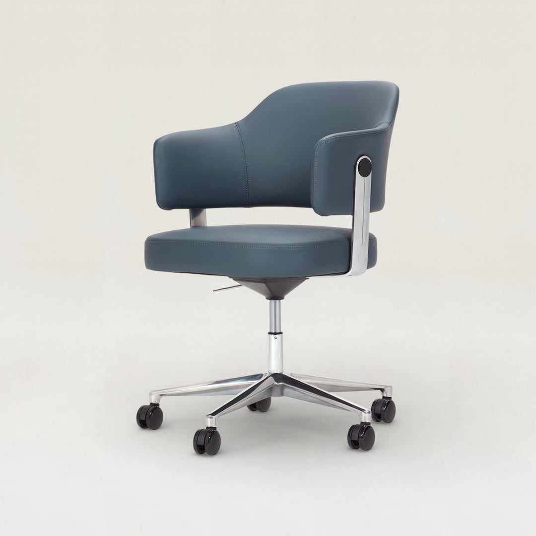 Nog Caster Chair