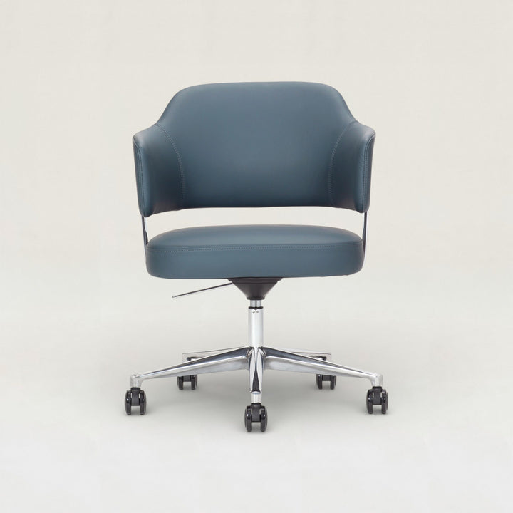 Nog Caster Chair