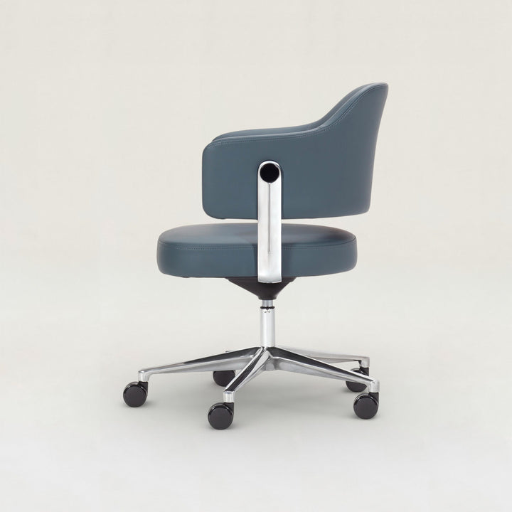 Nog Caster Chair